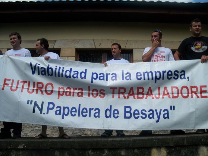 Trabajadores De Papelera Del Besaya 