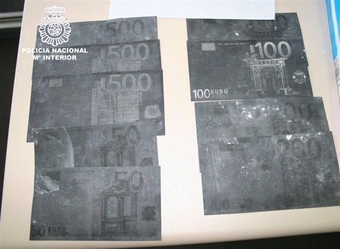 Imagen De Los Billetes Tintados Para El Timo Del 'Wash-Wash'