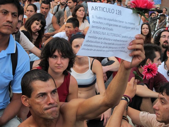 Varios 'Indignados' Durante Una Manifestación En Valencia