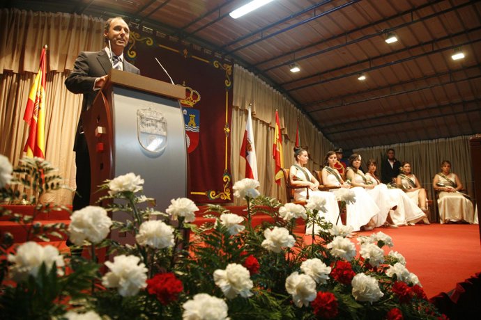 El Presidente De Cantabria, Ignacio Diego, Durante El Pregón