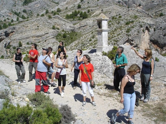 Vistas Del Sendero De Castellote