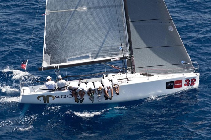 El 'Bribón' Se Proclama Campeón De La Copa Del Rey De Vela