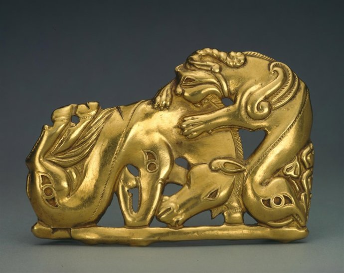 Placa De Cinturón Con Un Caballo Y Un Monstruo