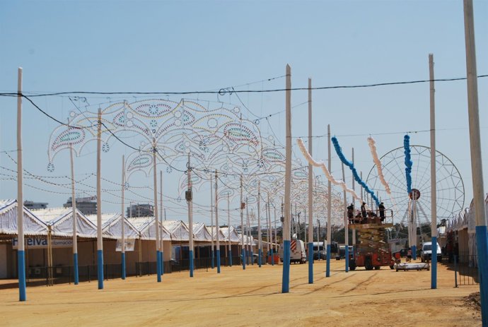 Preparativos En El Recinto De Las Fiestas Colombinas. 