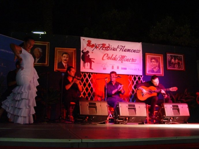Actuación Flamenca Del Caldo Minero De Pechina (Almería)