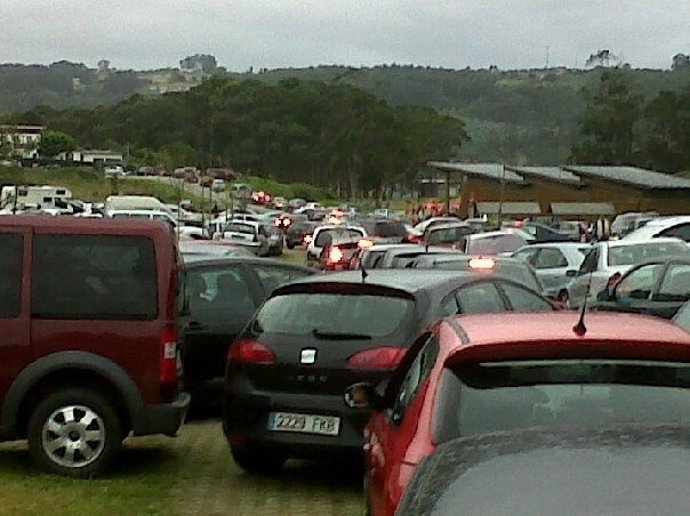 Atasco En Uno De Los Aparcamientos De Rodiles