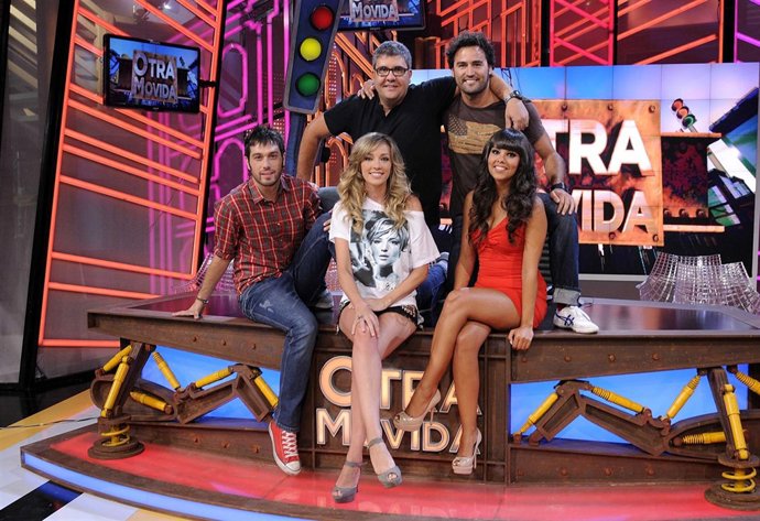 Elenco Del Programa 'Otra Movida'