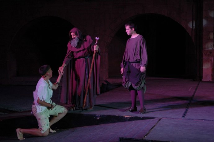 Representación De 'Los Milagros Del Santo'