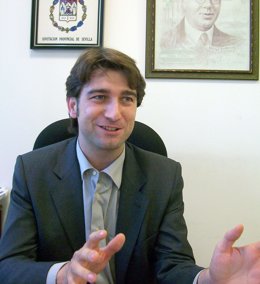 El candidato del PA a la Alcaldía de Tomares, Alberto Mercado