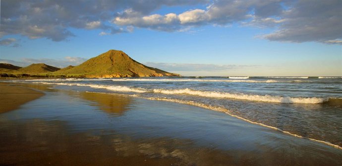 Playa De Los Genoveses