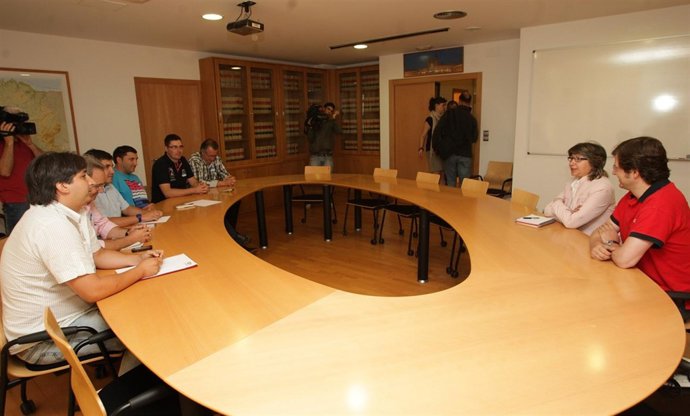 A Conselleira Do Mar, Rosa Quintana, Acompañada Do Secretario Xeral             