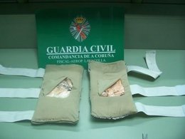 Droga Interceptada En El Aeropuerto De Santiago.