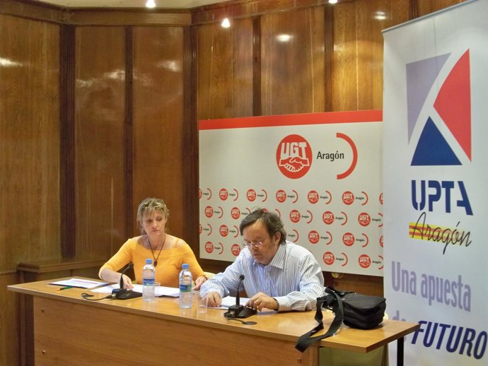 Ávaro Bajén Y Ana Ric En La Presentación De Proyecto De Ley
