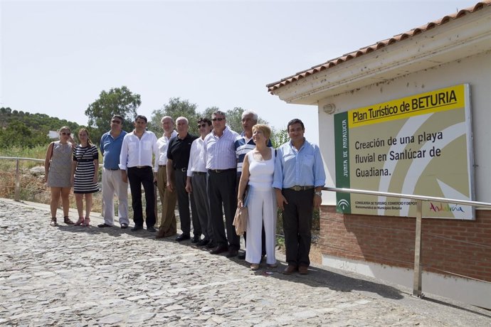 El Consejero De Turismo, Luciano Alonso, En Beturia En Huelva.