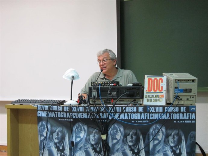 Weinrichter En La Presentación De Su Libro