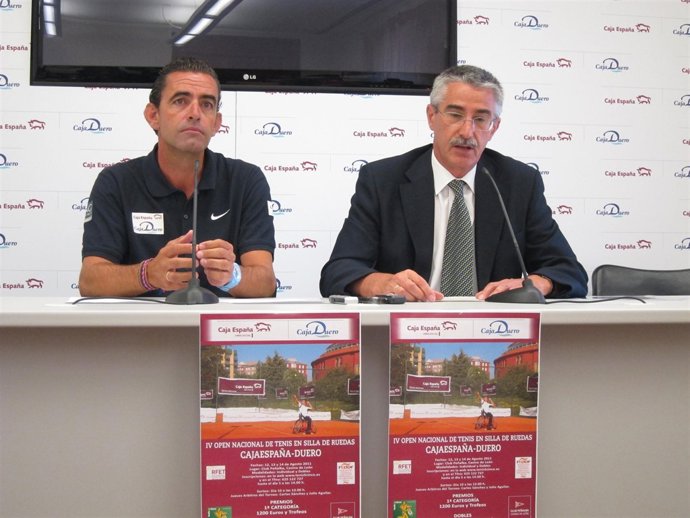 Ángel Cimadevilla Y Julián Aguilar De Juan