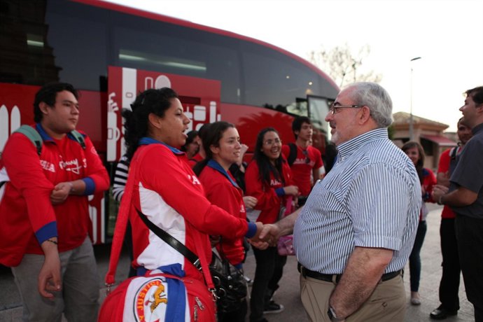 Acogida De La UCAM A Cientos De Peregrinos Que Van A Participar En Las JMJ
