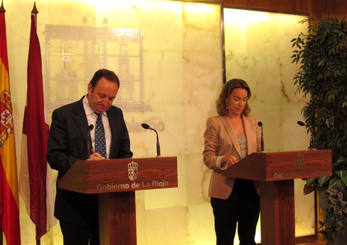 Sanz Y Gamarra Firman El Convenio De Capitalidad