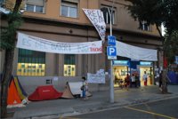 La acampada del Hospital Dos de Maig cumple un mes "sin fecha de caducidad"