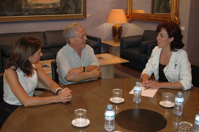 Reunión Entre La Diputación De Córdoba Y Kentaja