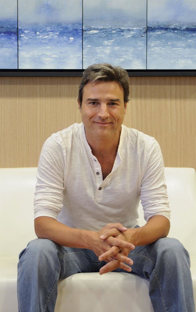 Posado De Alberto San Juan 