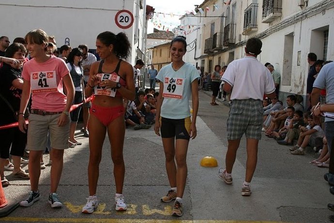 Participantes De La Carrera Pedestre Del Año 2010 