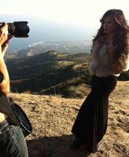 Demi Lovato Posando En Una Sesión De Fotos