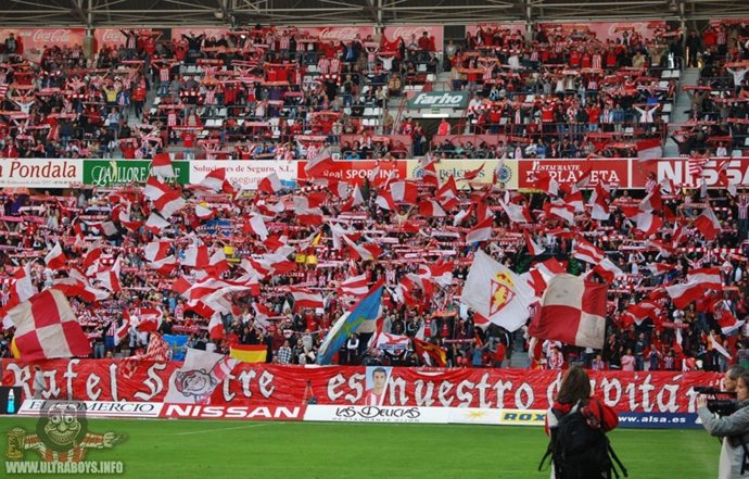 Tifo De Ultra Boys, En Un Partido Ante El Racing, La Pasada Temporada.