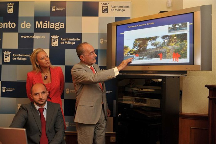 Raúl López, Carolina España Y Francisco De La Torre