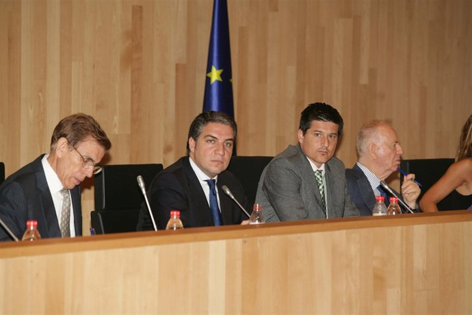 Bendodo, Durante El Primer Pleno De La Diputación