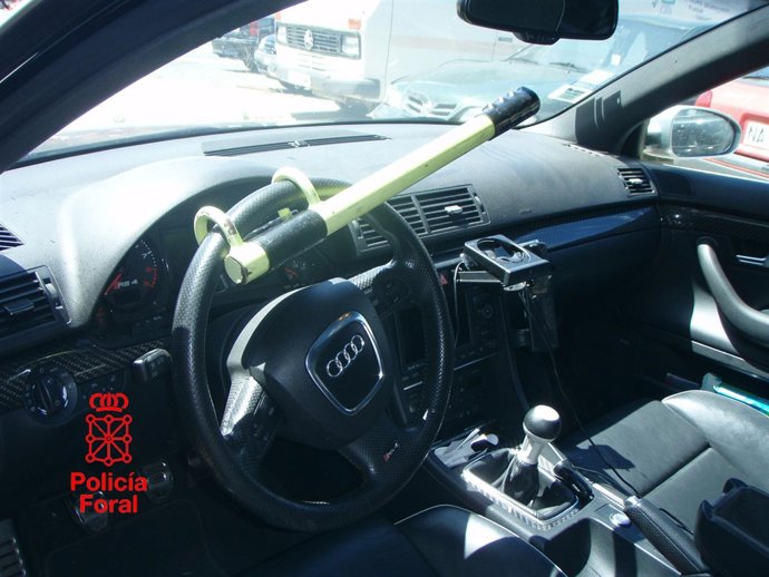 Imagen Del Vehículo Inmovilizado Por La Policía Foral.