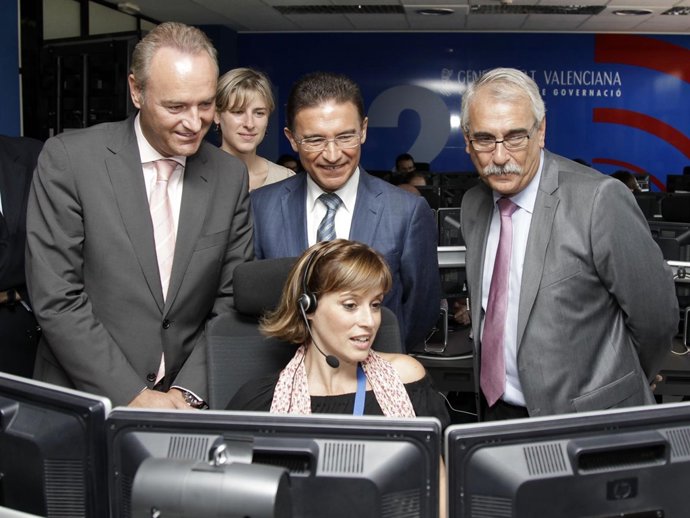 El President De La Generalitat, Alberto Fabra, Visita El Centro De Coordinación 