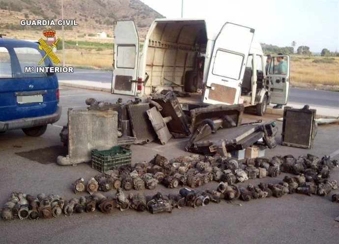 Efectos Recuperados Por La Guardia Civil Tras El Robo En Un Desguace     