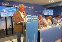 Arenas dice que tiene "la mejor opinión" de De la Torre como "persona, gobernante y dirigente político"