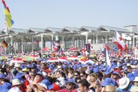 40.000 jóvenes de todo el mundo llenan el Fòrum de Barcelona