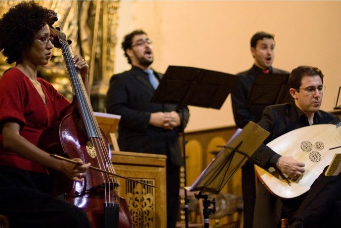 El Grupo Nova Lux Ensemble En Una Actuación Anterior 