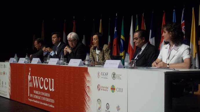 Monseñor Fisichella