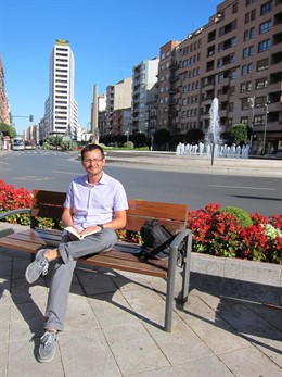 Luis Vivanco, Couchsurfer