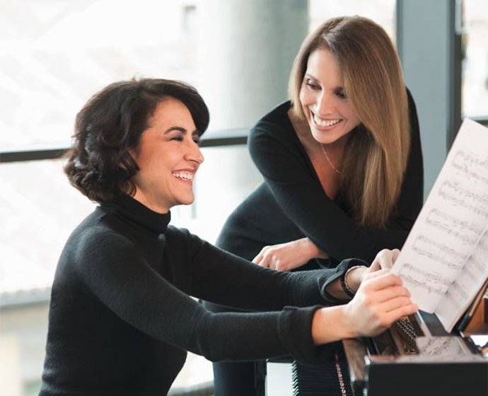Ana Belén Y Rosa Torres