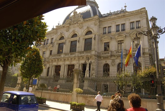 Parlamento Regional de Oviedo (Asturias)
