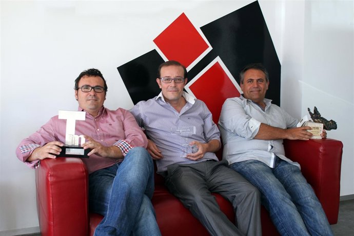Los Tres Socios Con Los Premios De Este Úlitmo Año