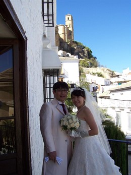 Imagen De Una Boda Japonesa En Montefrío (Granada)