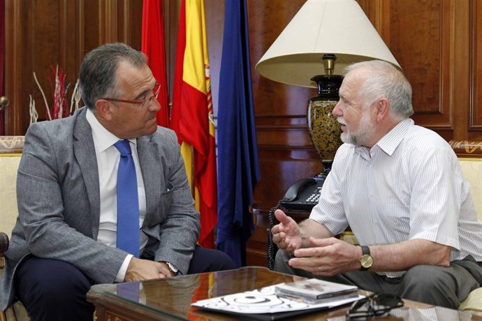 Enrique Maya Y Jesús Hernández Aristu.