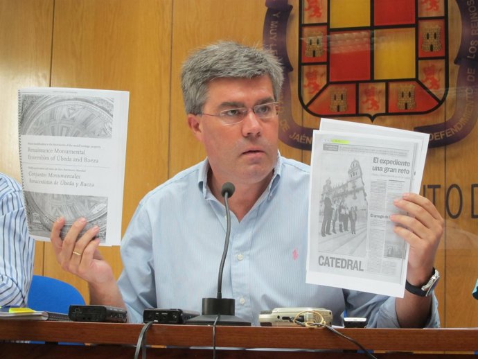 El Alcalde De Jaén, José Enrique Fernández De Moya.