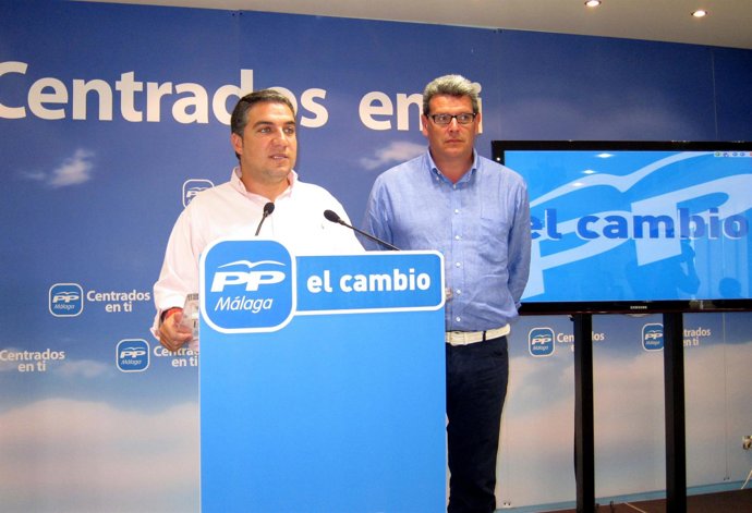 El Presidente Del PP De Málaga, Elías Bendodo, Junto A Ricardo Tarno
