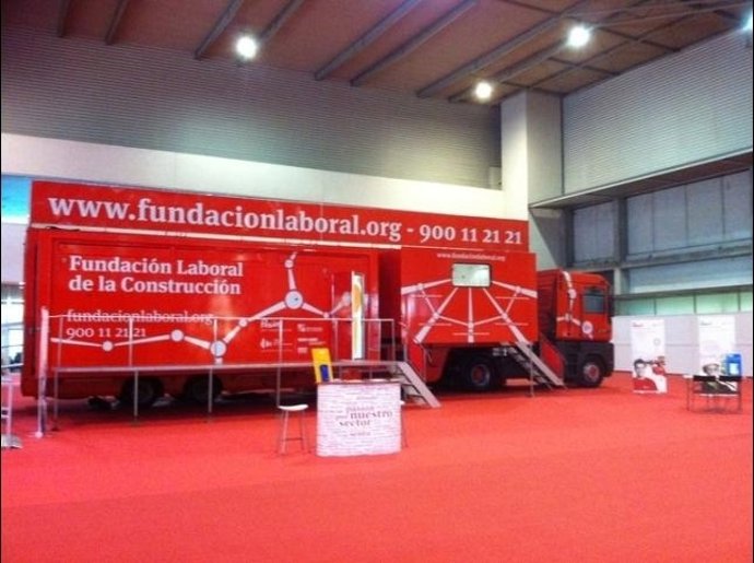 Nota De Prensa FECOMA CC OO Aula Móvil Fundación Laboral Construcción