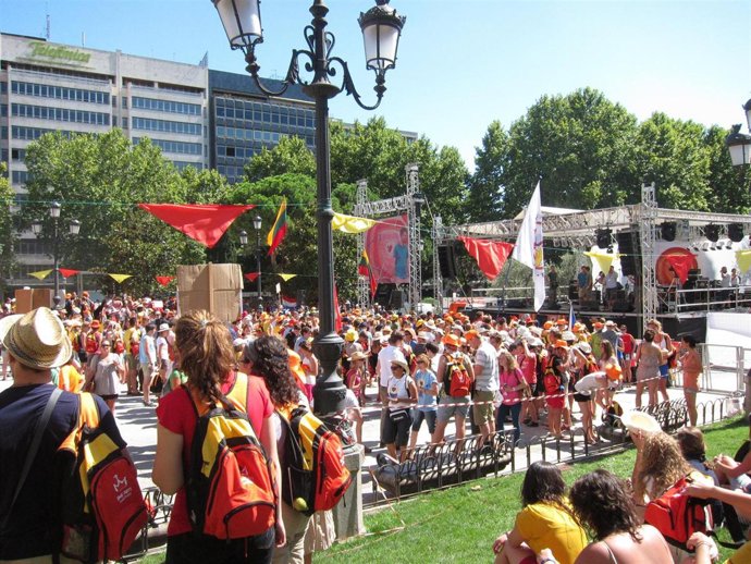 Festival Anuncio De Rock Católico En La Plaza De España. JMJ 2011