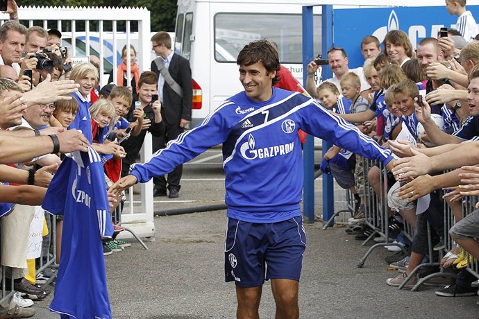 RAÚL EN EL SCHALKE