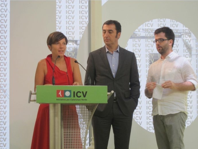 La Portavoz De ICV-Euia, Laia Ortiz, junto a Cem Özdemir, De Los Verdes Alemanes