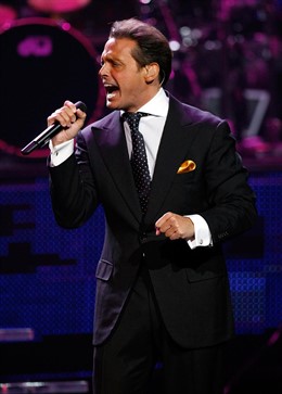  Luis Miguel Actuando